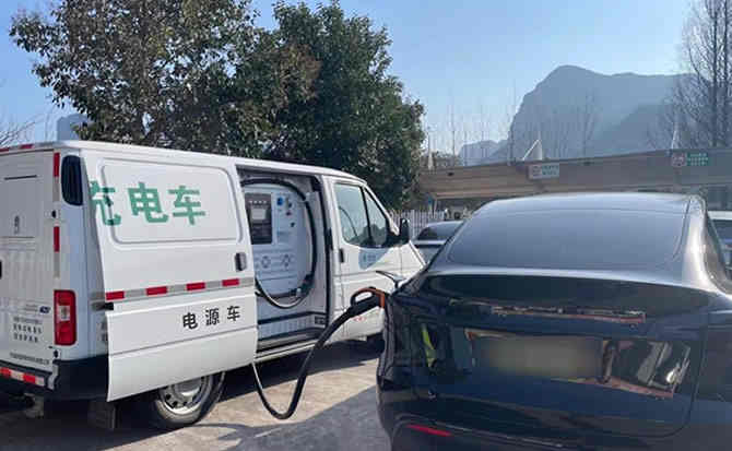 南和区汽车搭电