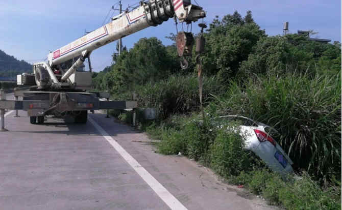 南和区重载吊车救援